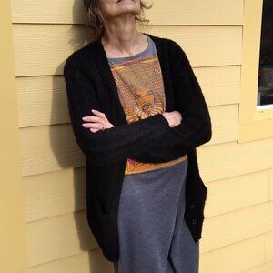 Black Classic Wooly Knit Boyfriend/Grandpa  Cardigan -VNeck Pockets Buttons Sz M